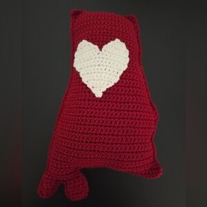 Crimson Crochet Alabama Cuddle Pillow with White Heart